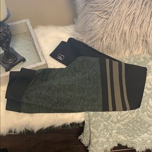 Bombshell thigh highs